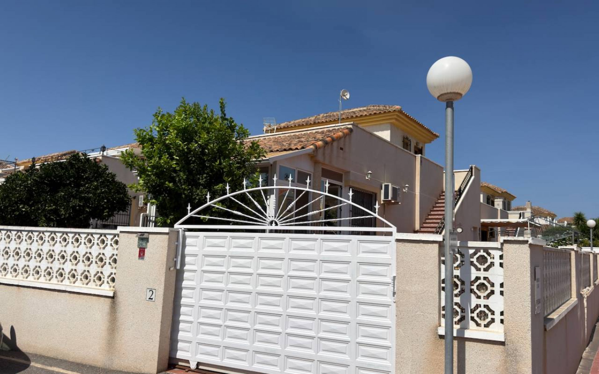  - Villa - 