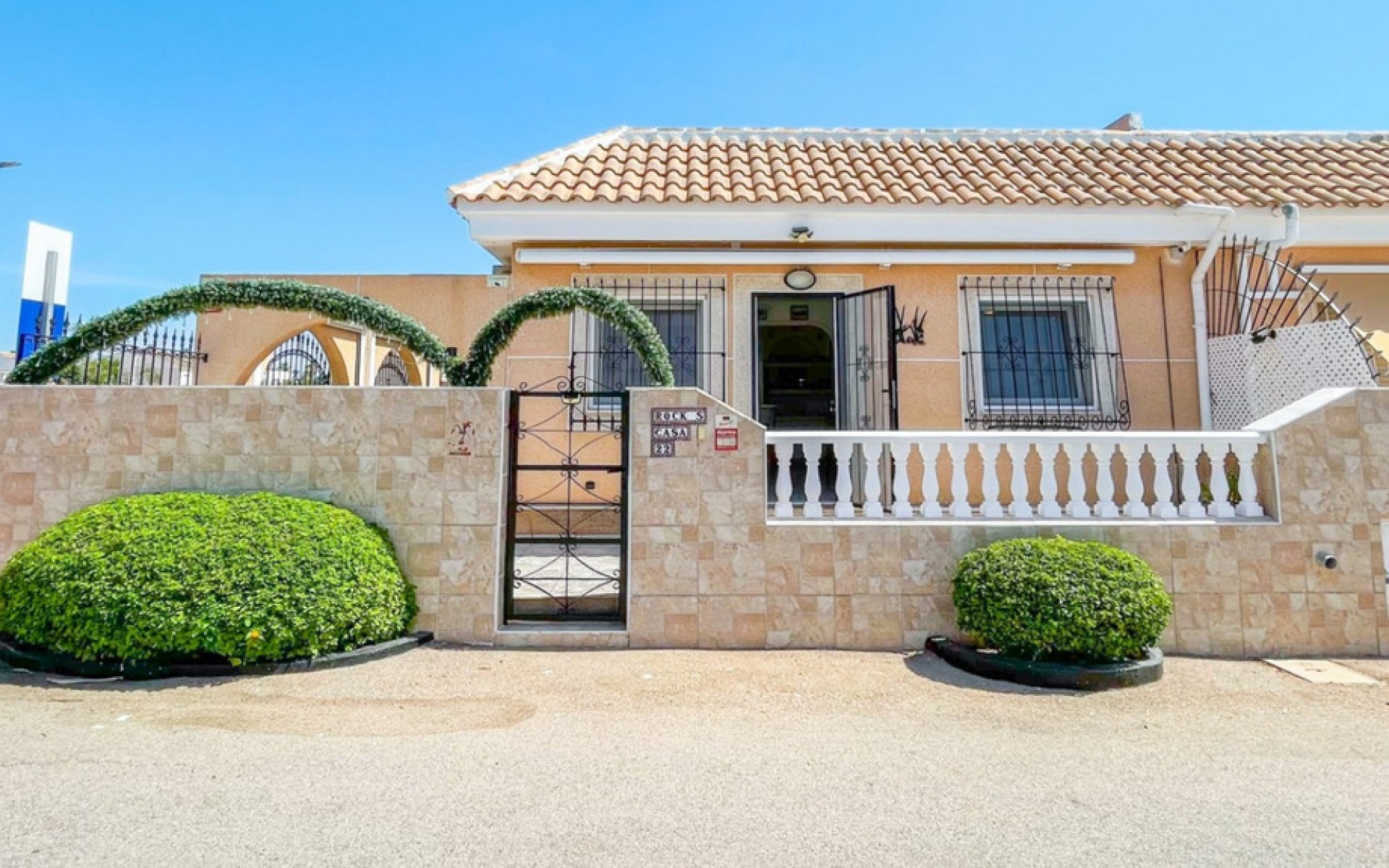  - Villa - 