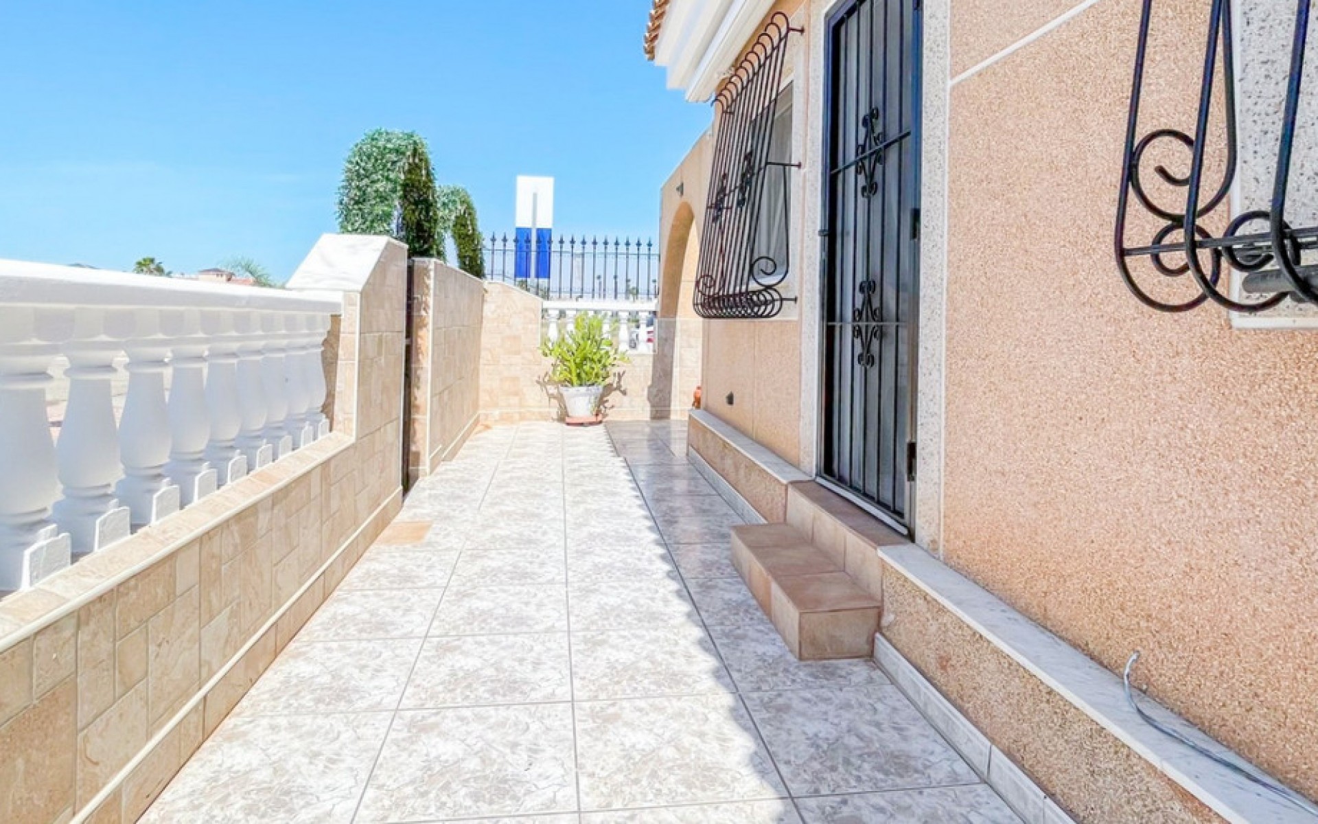  - Villa - 