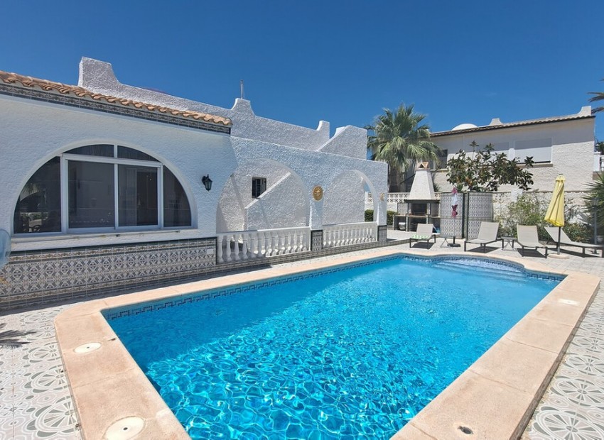  - Villa - 