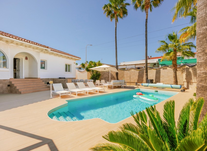  - Villa - 