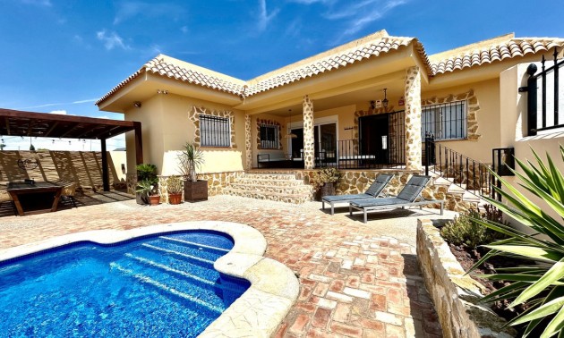 Villa -  -  - 