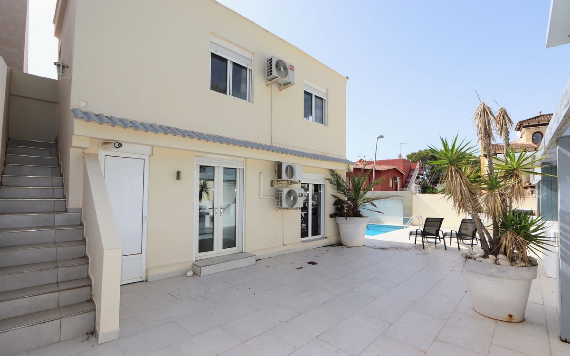  - Villa - 