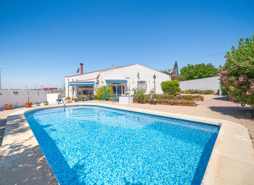  - Villa - 