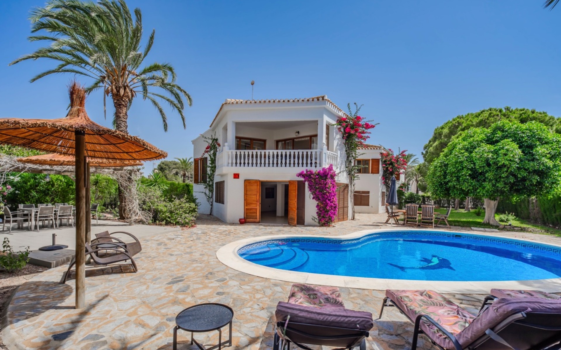  - Villa - 