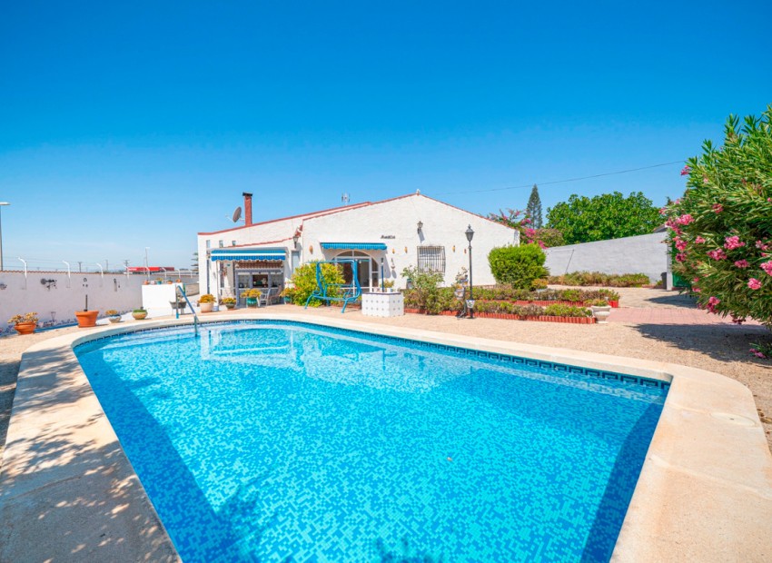  - Villa - 