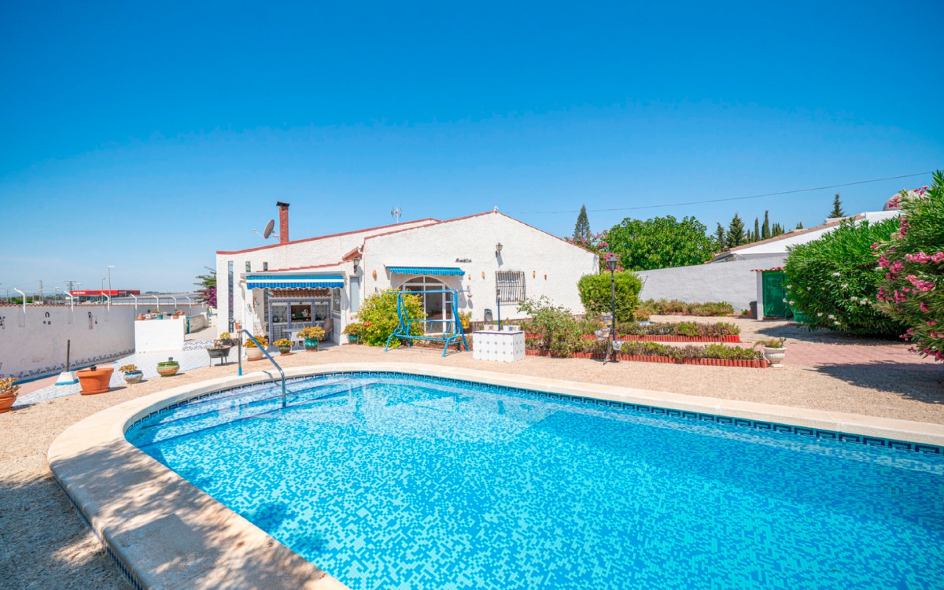  - Villa - 