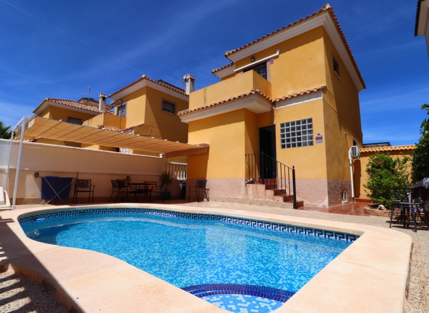  - Villa - 