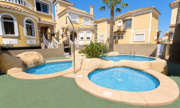 Villa -  -  - 