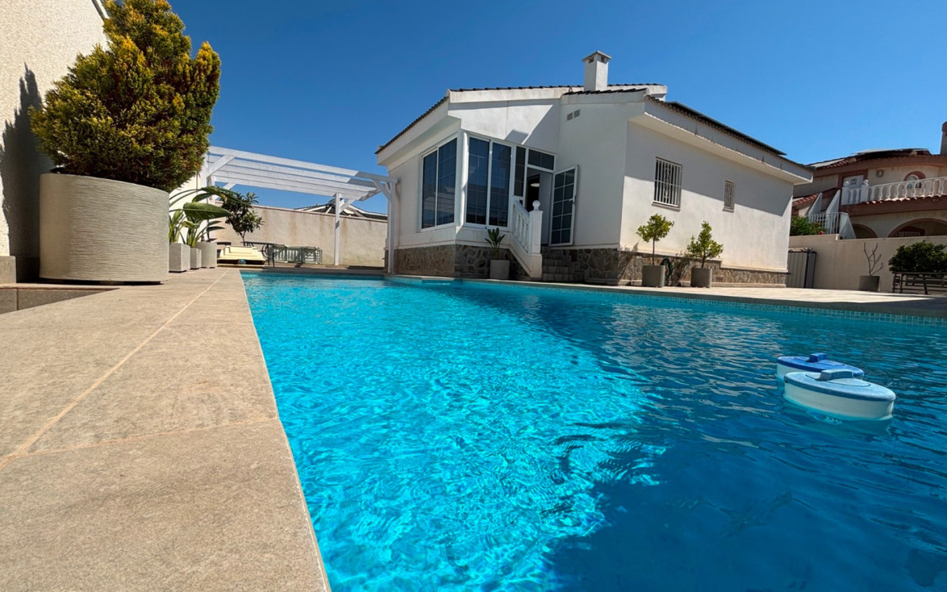  - Villa - 