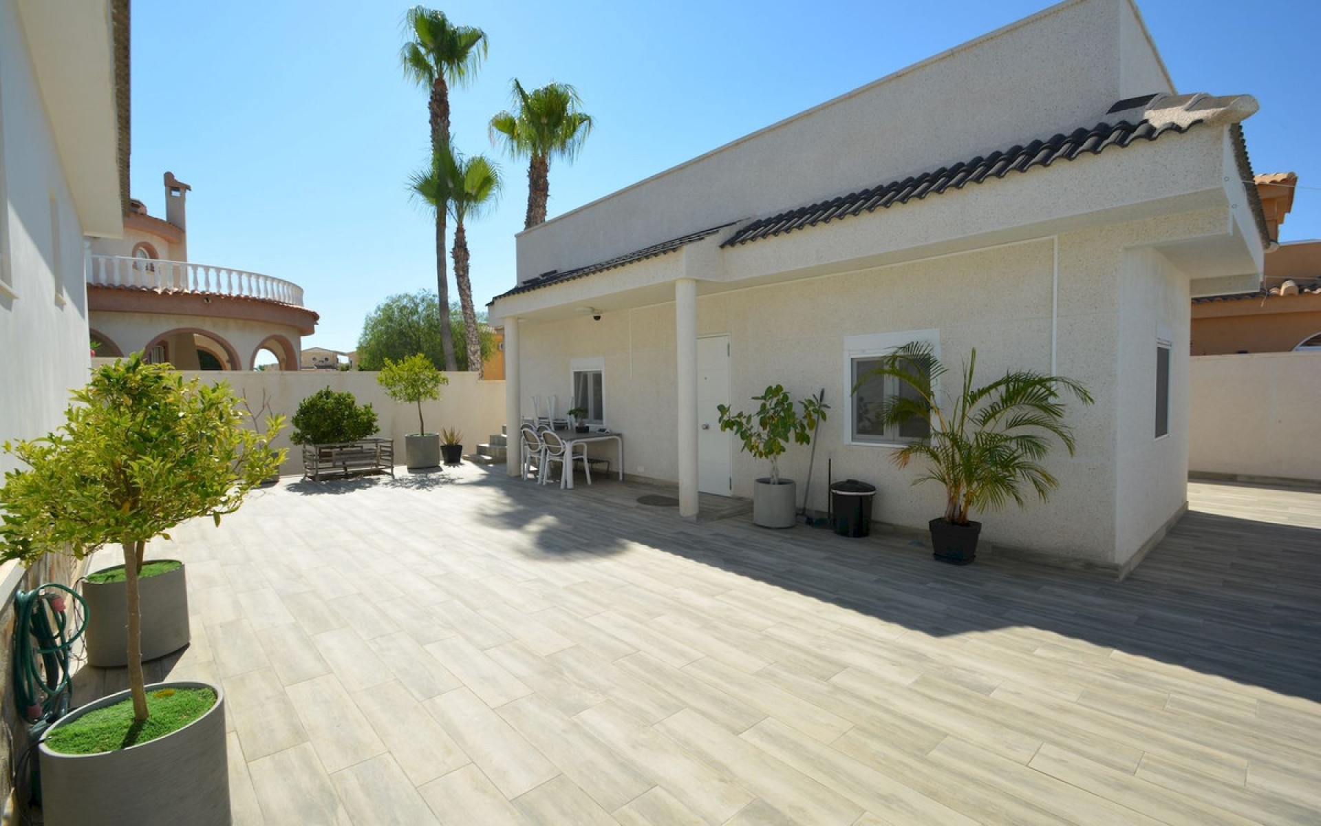  - Villa - 
