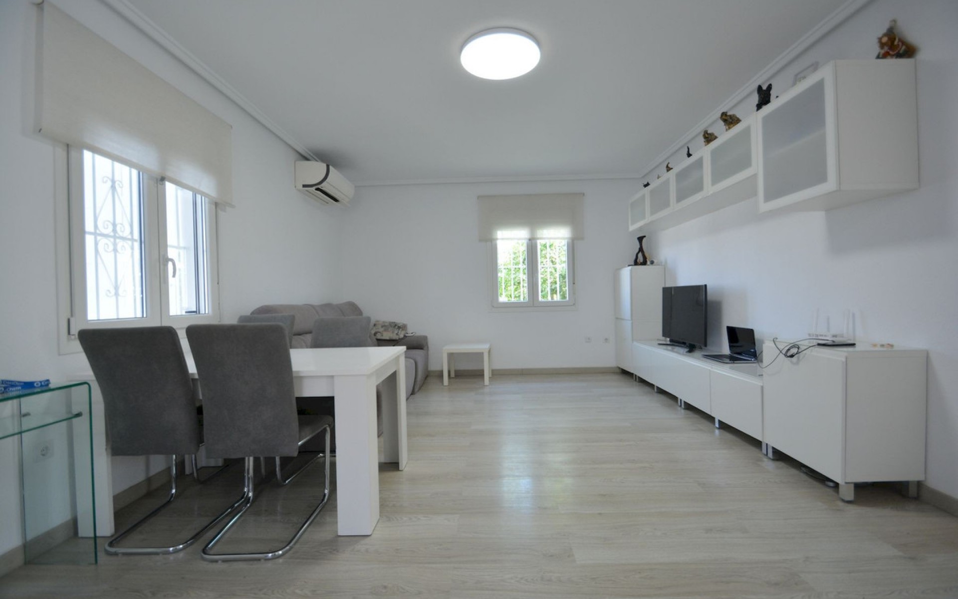  - Villa - 