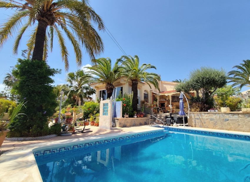  - Villa - 
