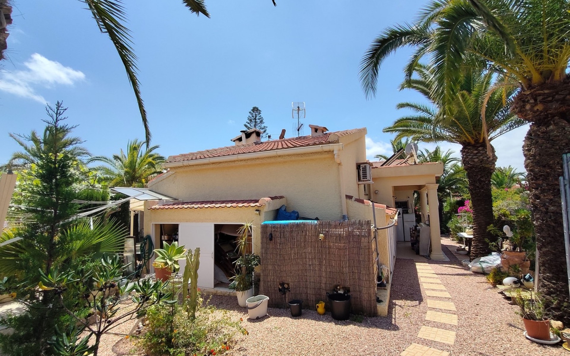 - Villa - 