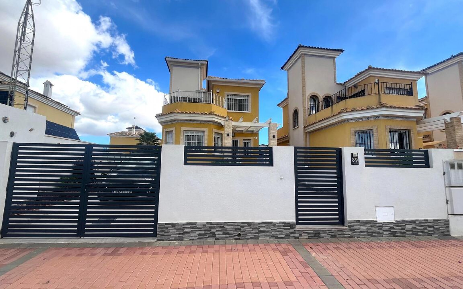  - Villa - 