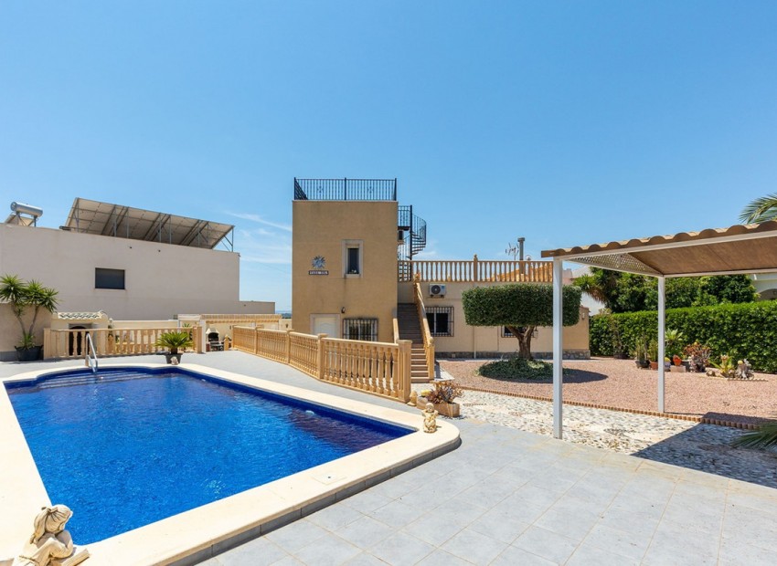  - Villa - 