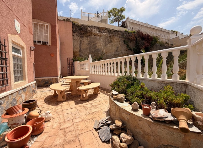  - Villa - 