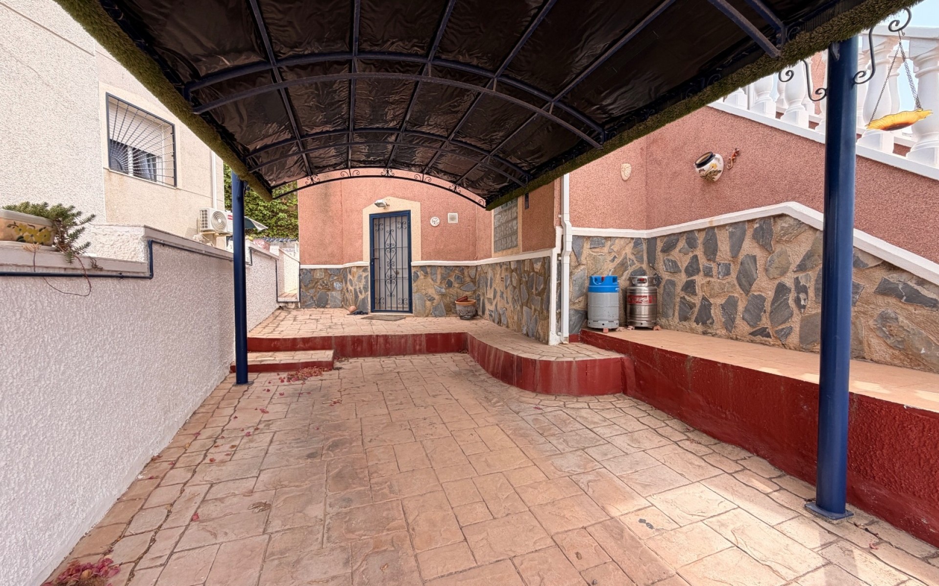  - Villa - 