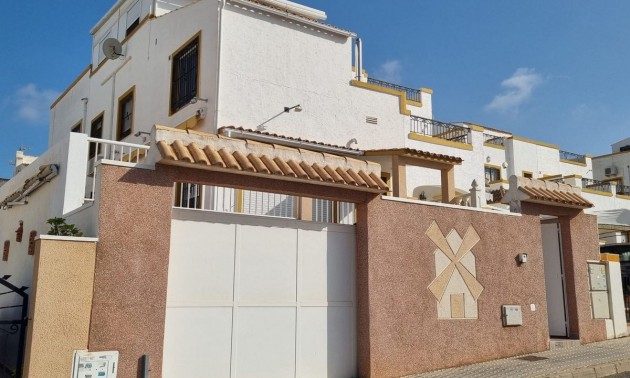 Villa -  -  - 