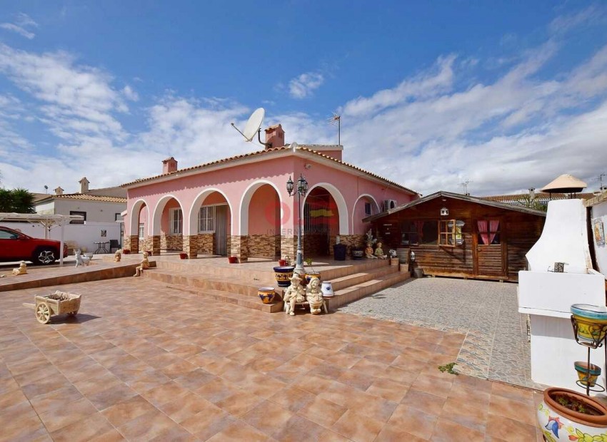  - Villa - 