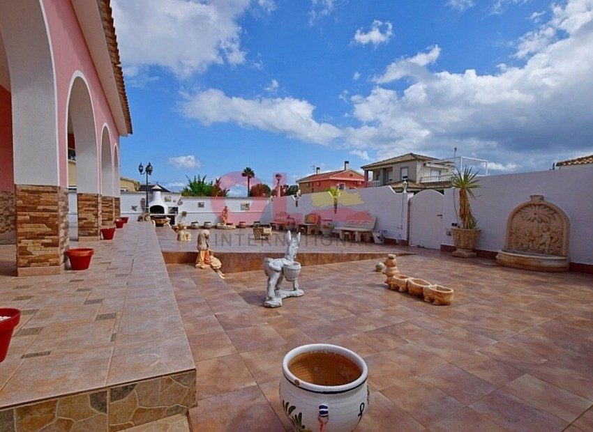  - Villa - 