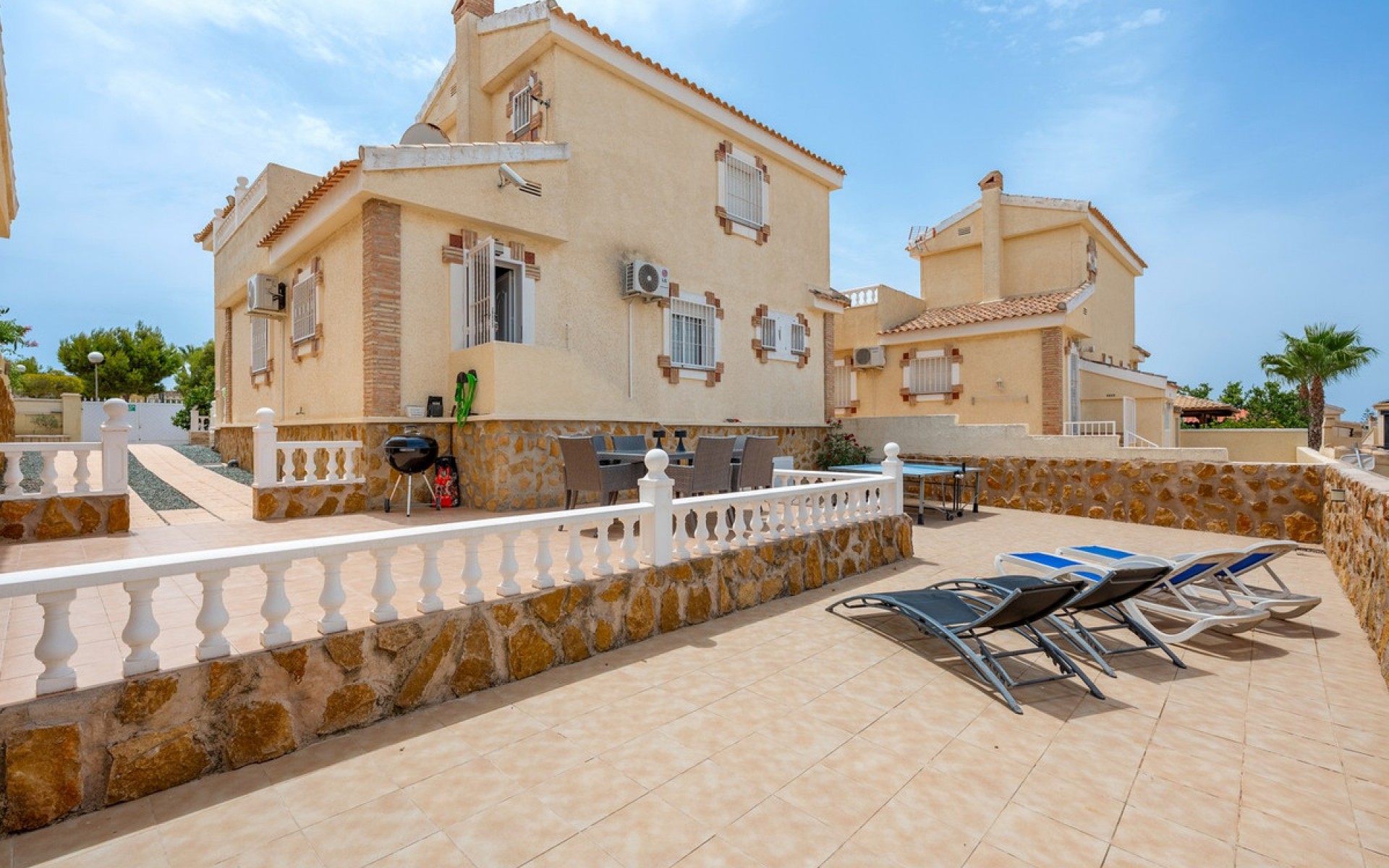  - Villa - 