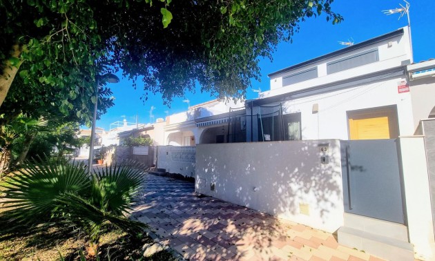 Villa -  -  - 