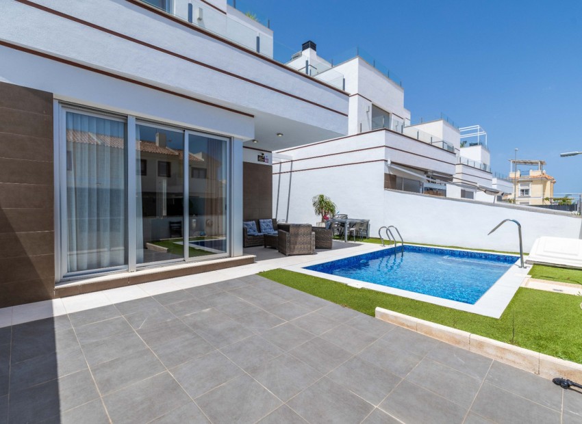  - Villa - 