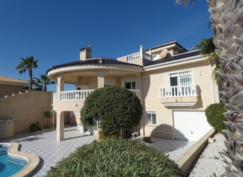  - Villa - 