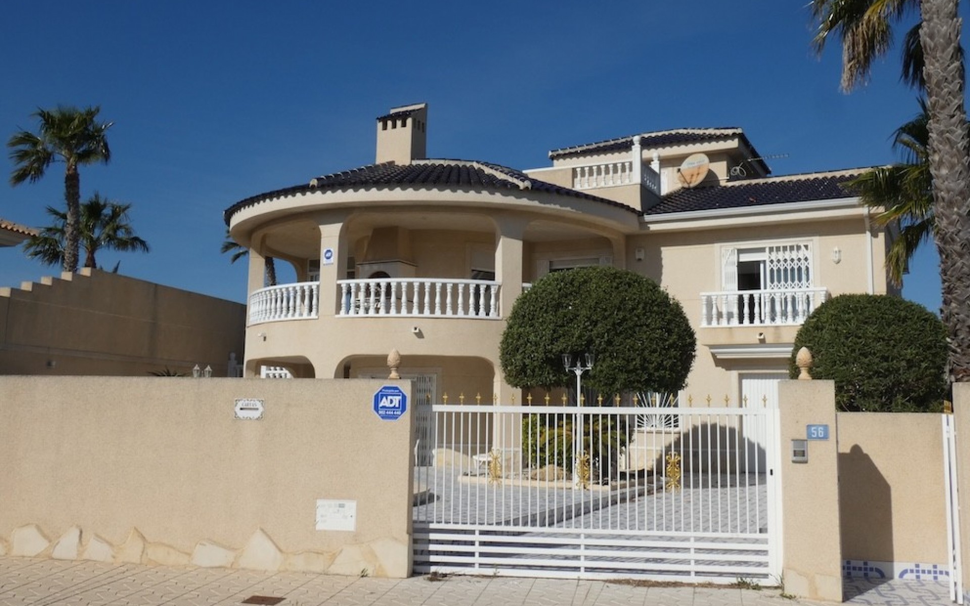  - Villa - 