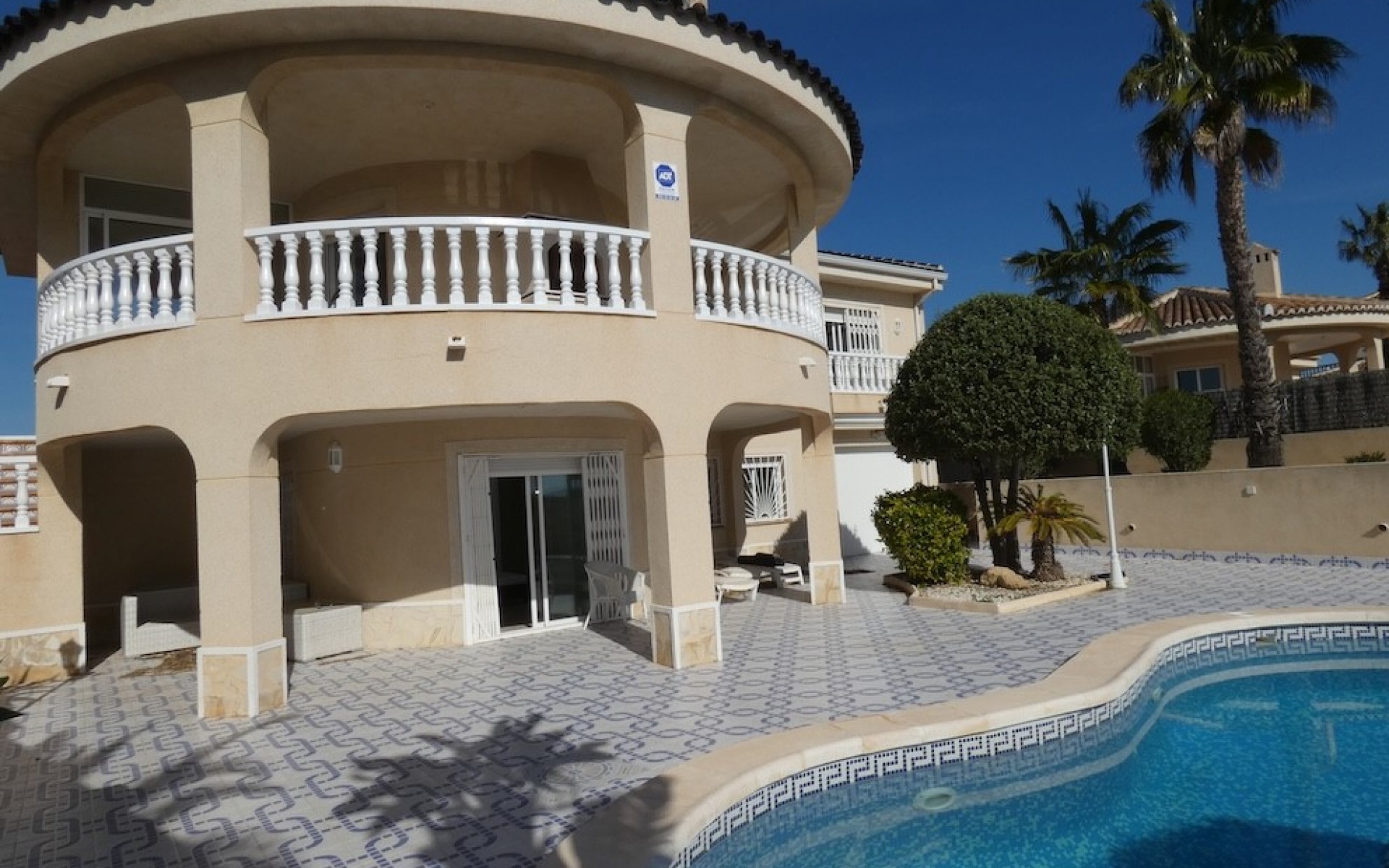  - Villa - 