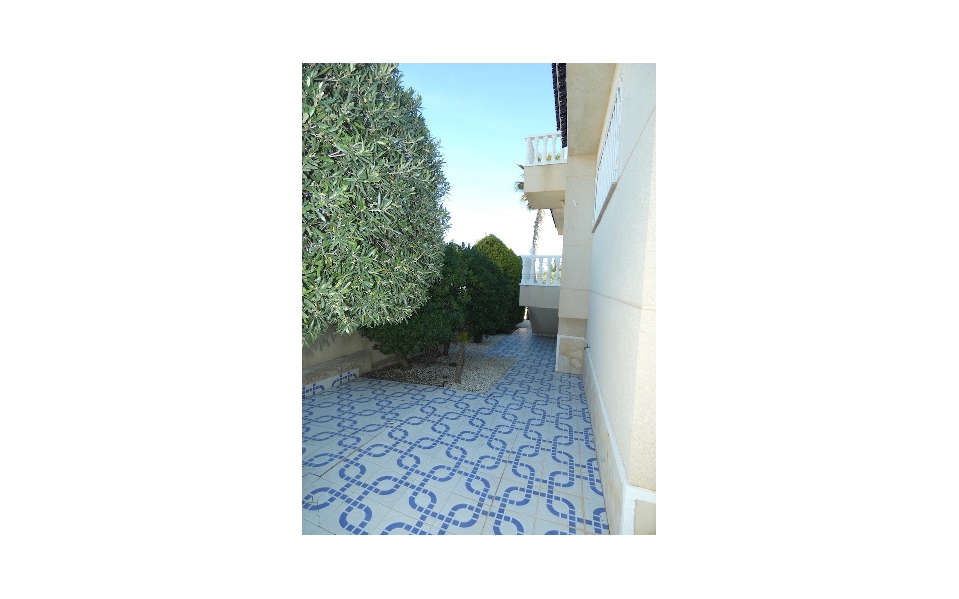  - Villa - 