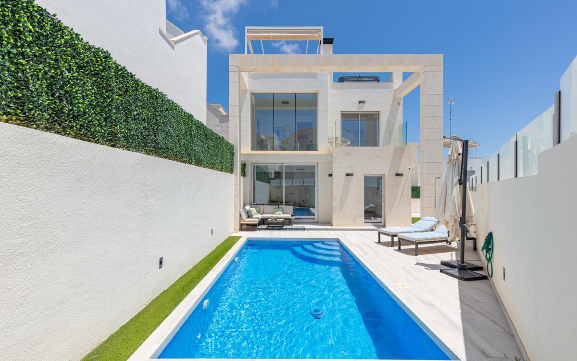  - Villa - 
