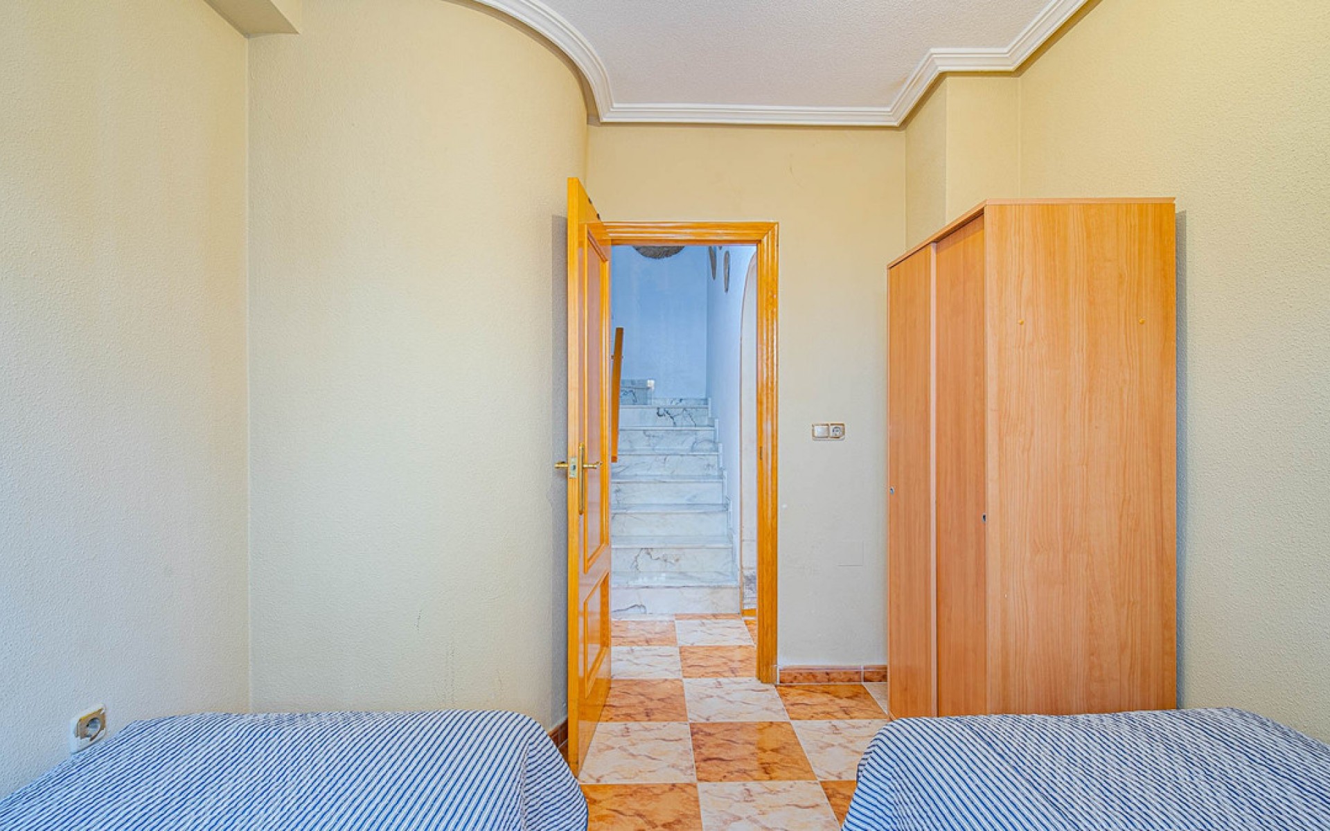  - Villa - 