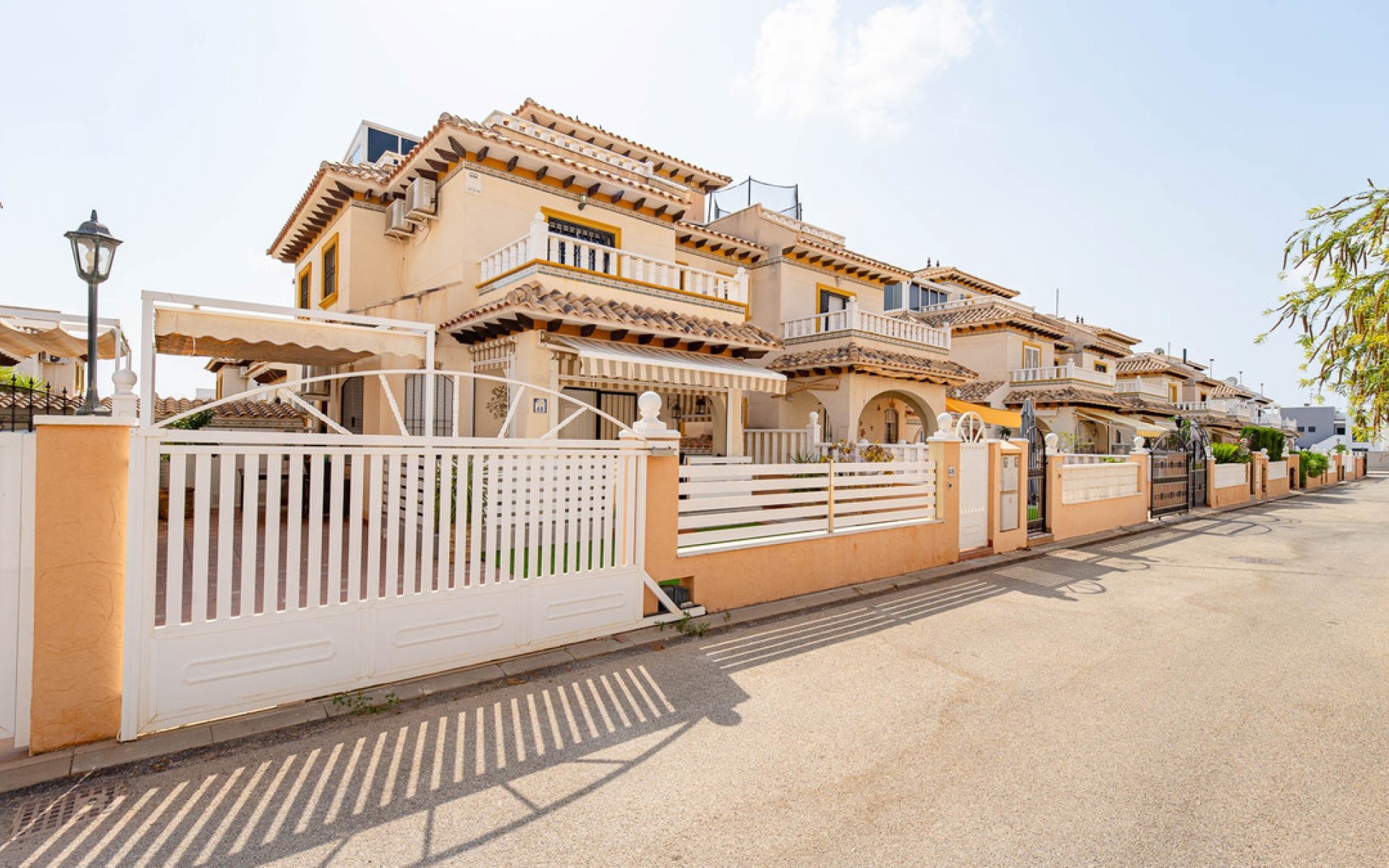 - Villa - 