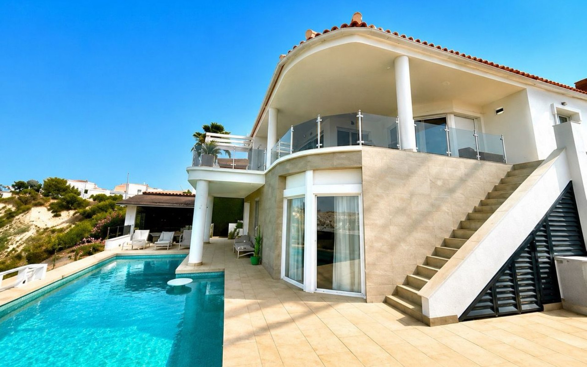  - Villa - 