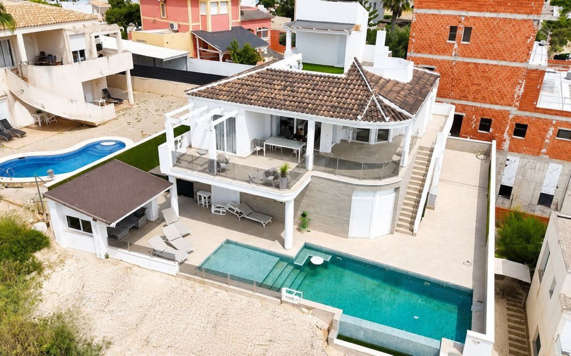  - Villa - 