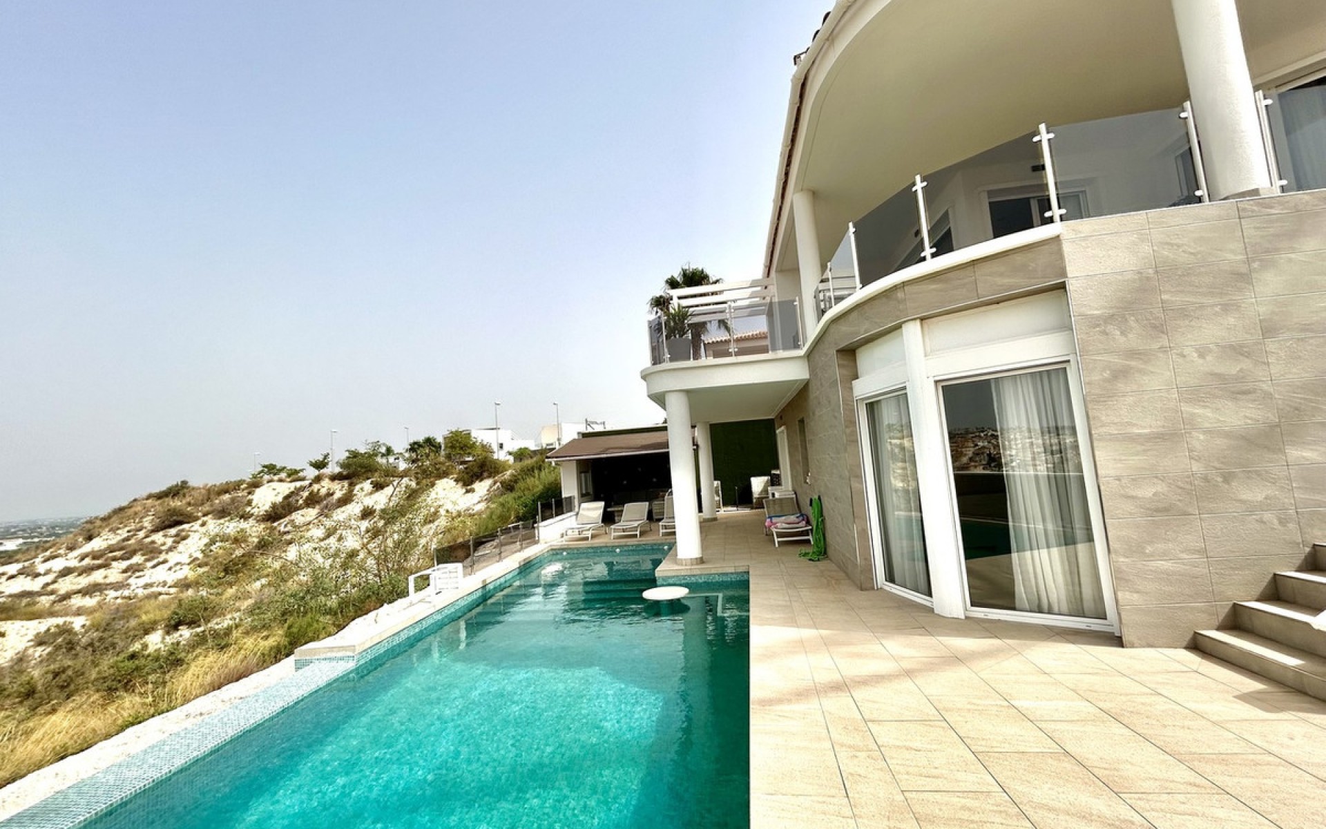 - Villa - 