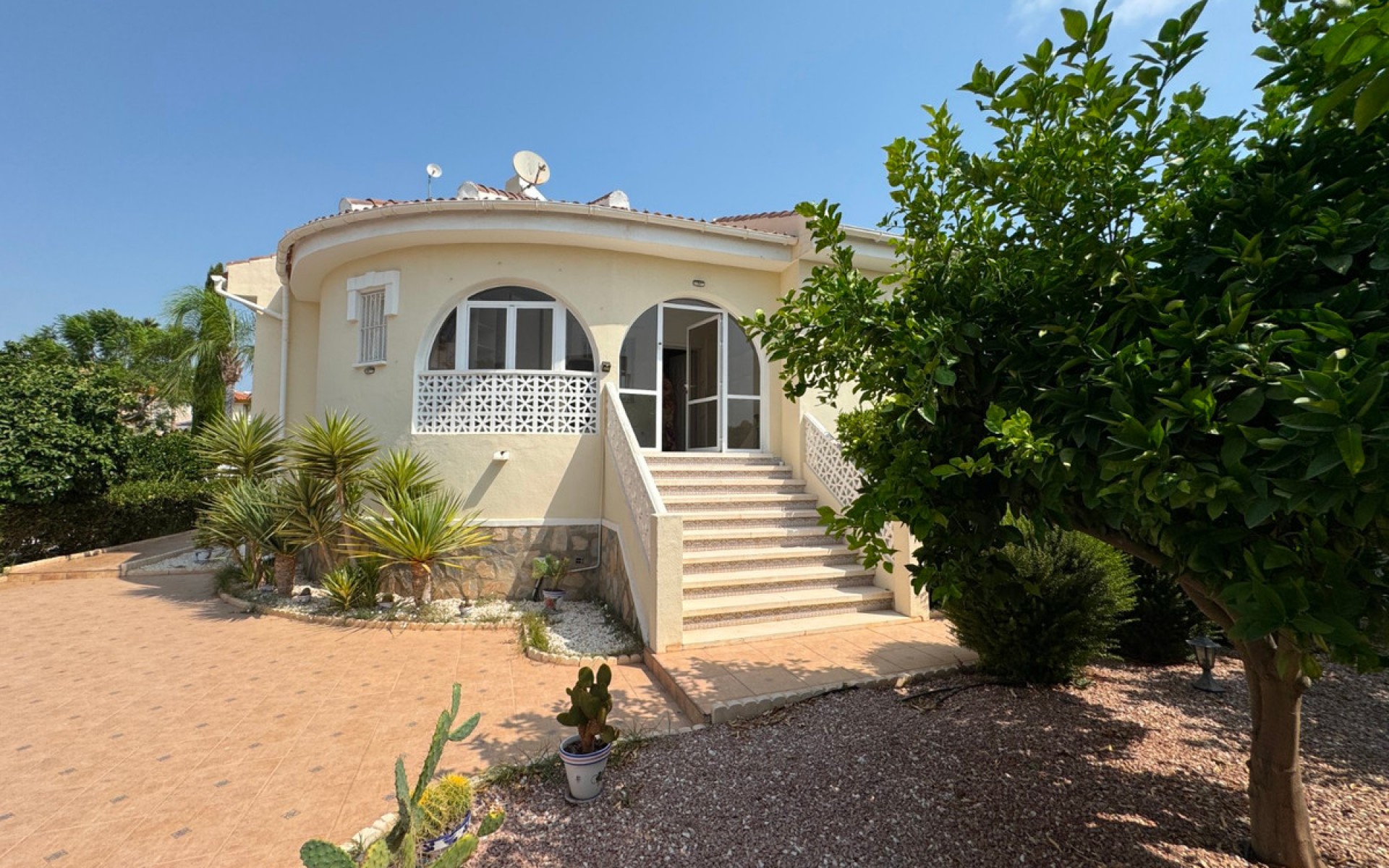  - Villa - 