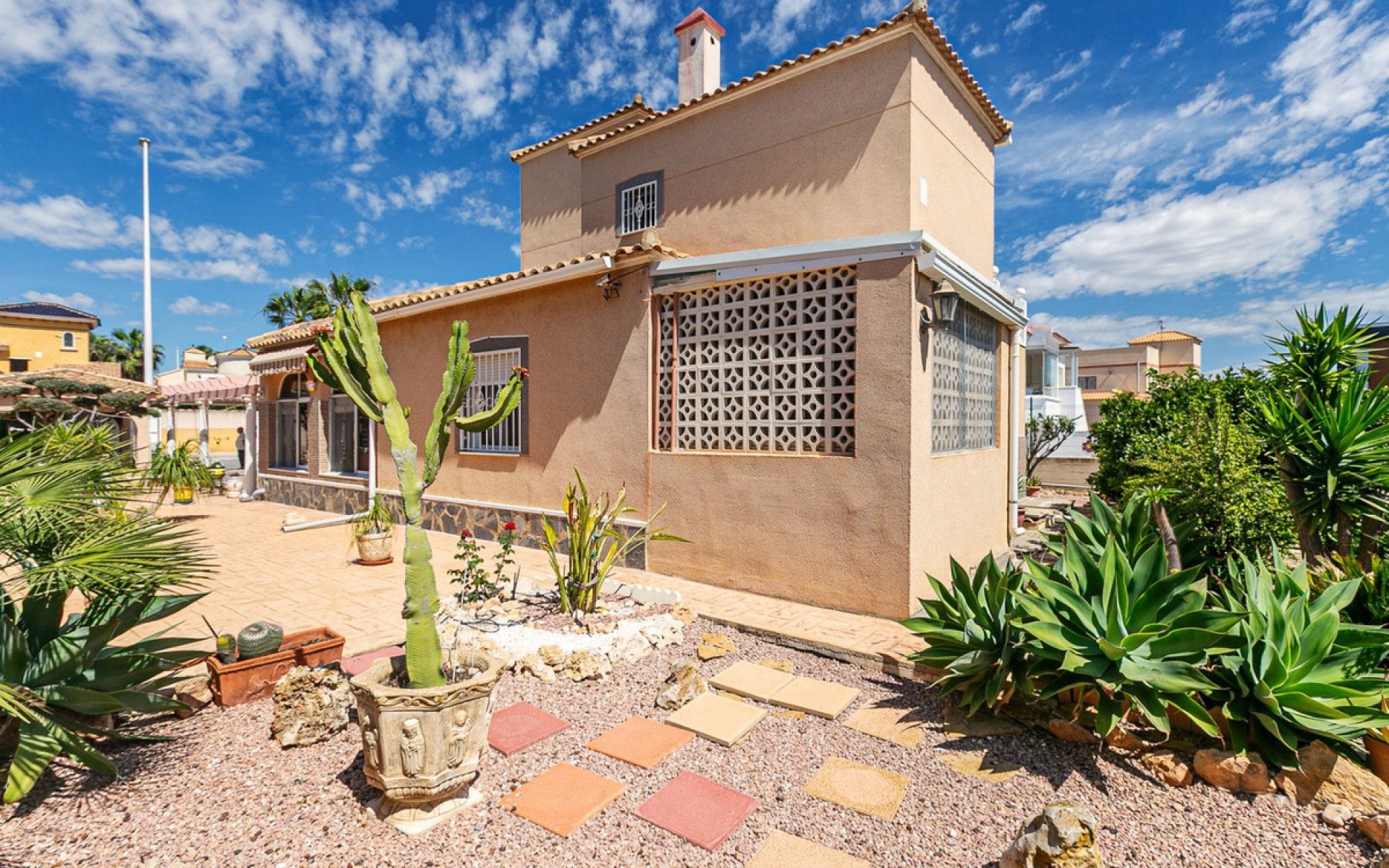  - Villa - 
