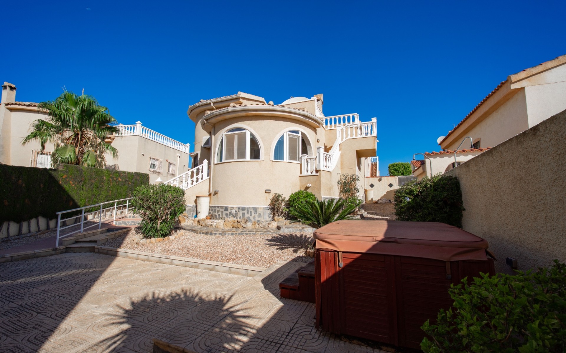  - Villa - 