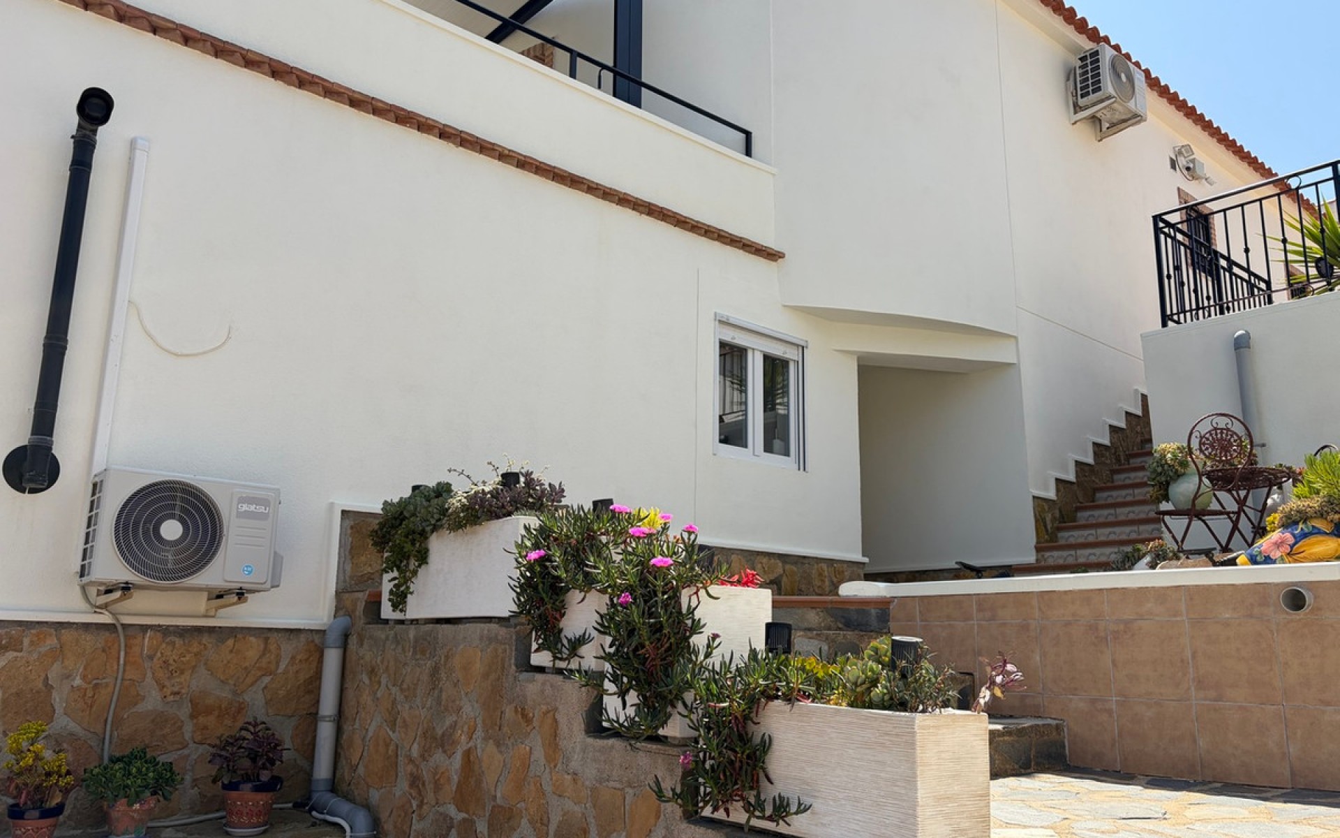  - Villa - 