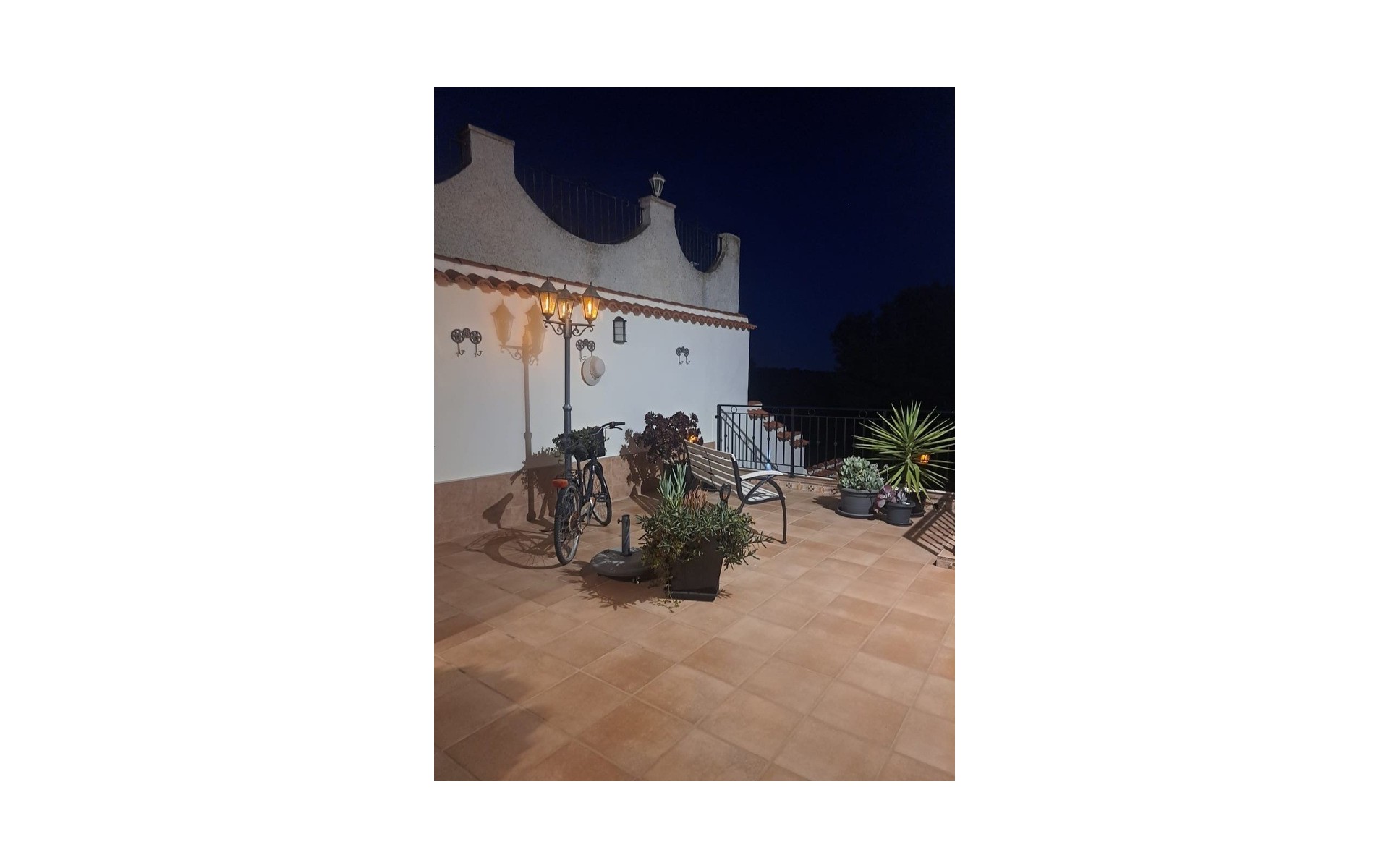  - Villa - 