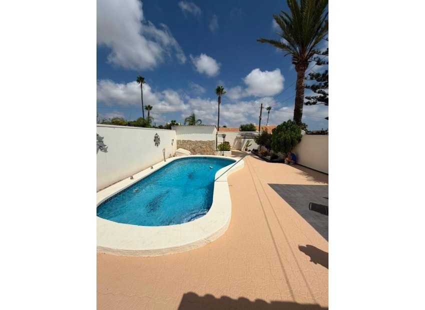  - Villa - 