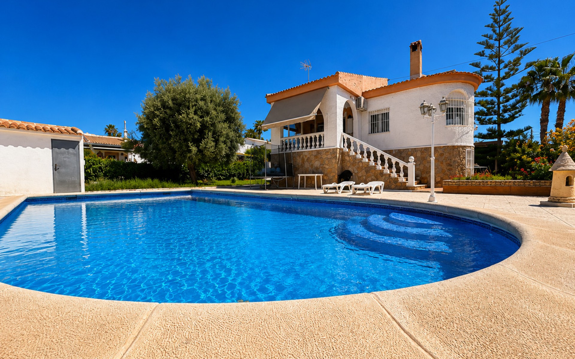 - Villa - 