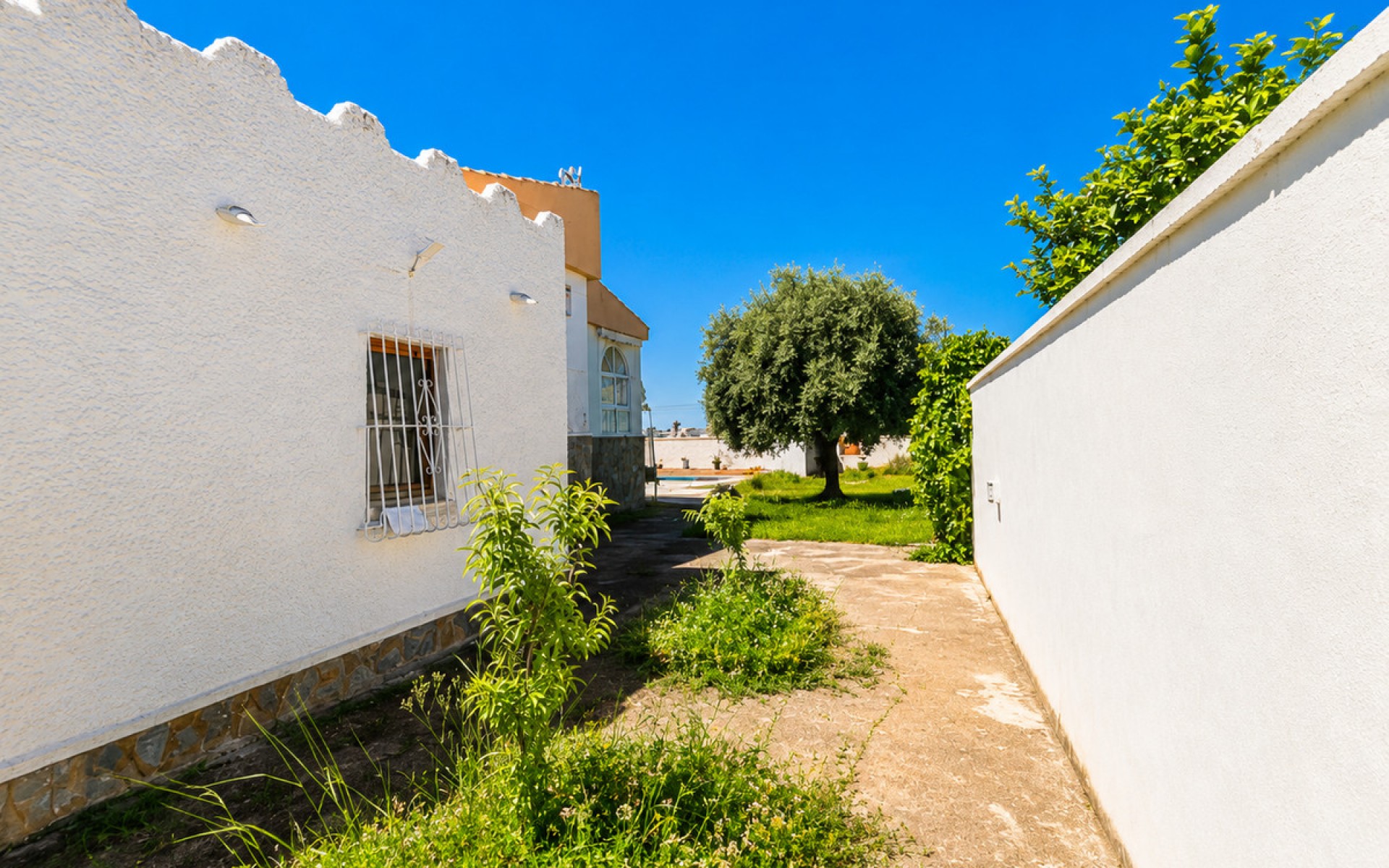  - Villa - 