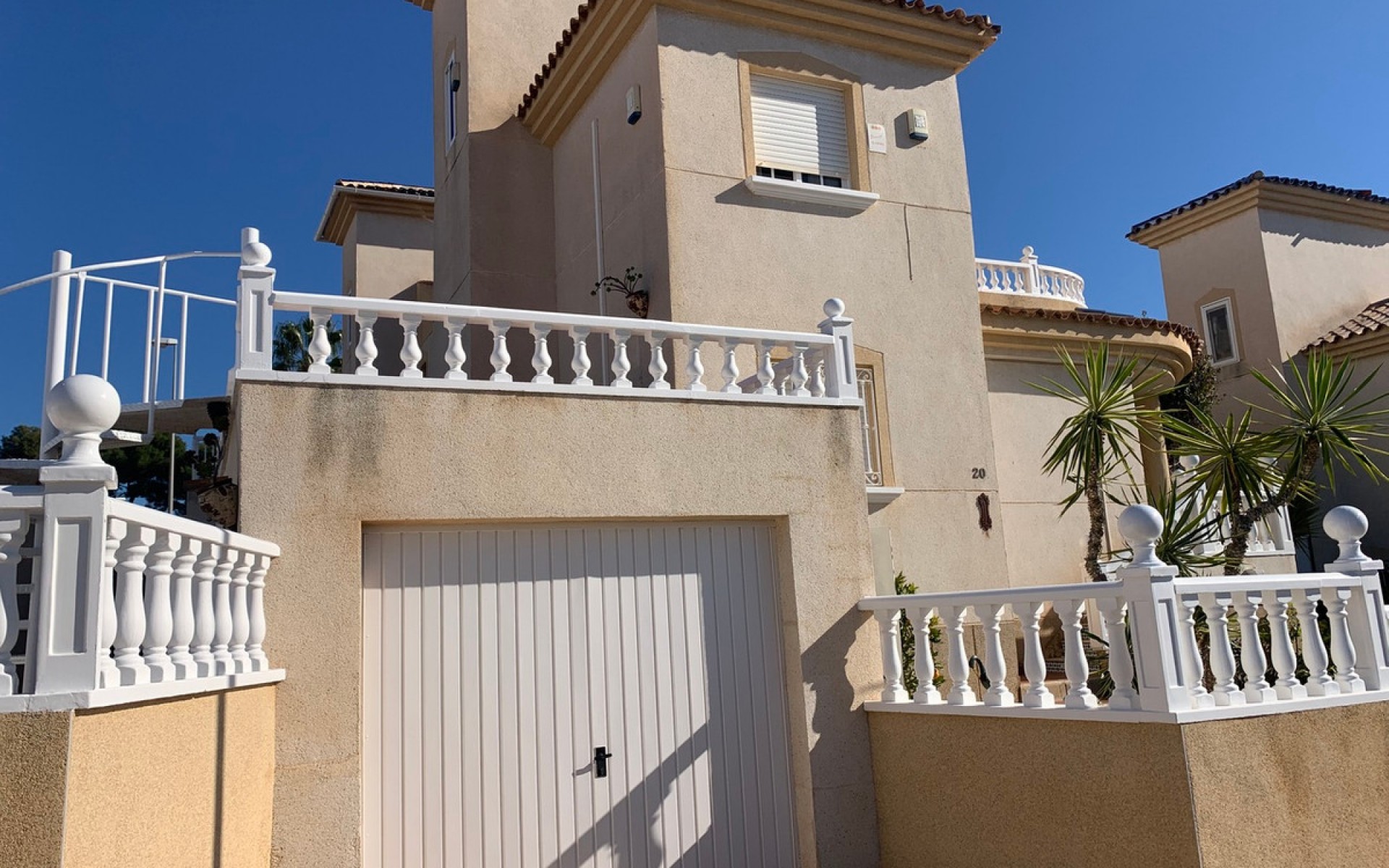  - Villa - 