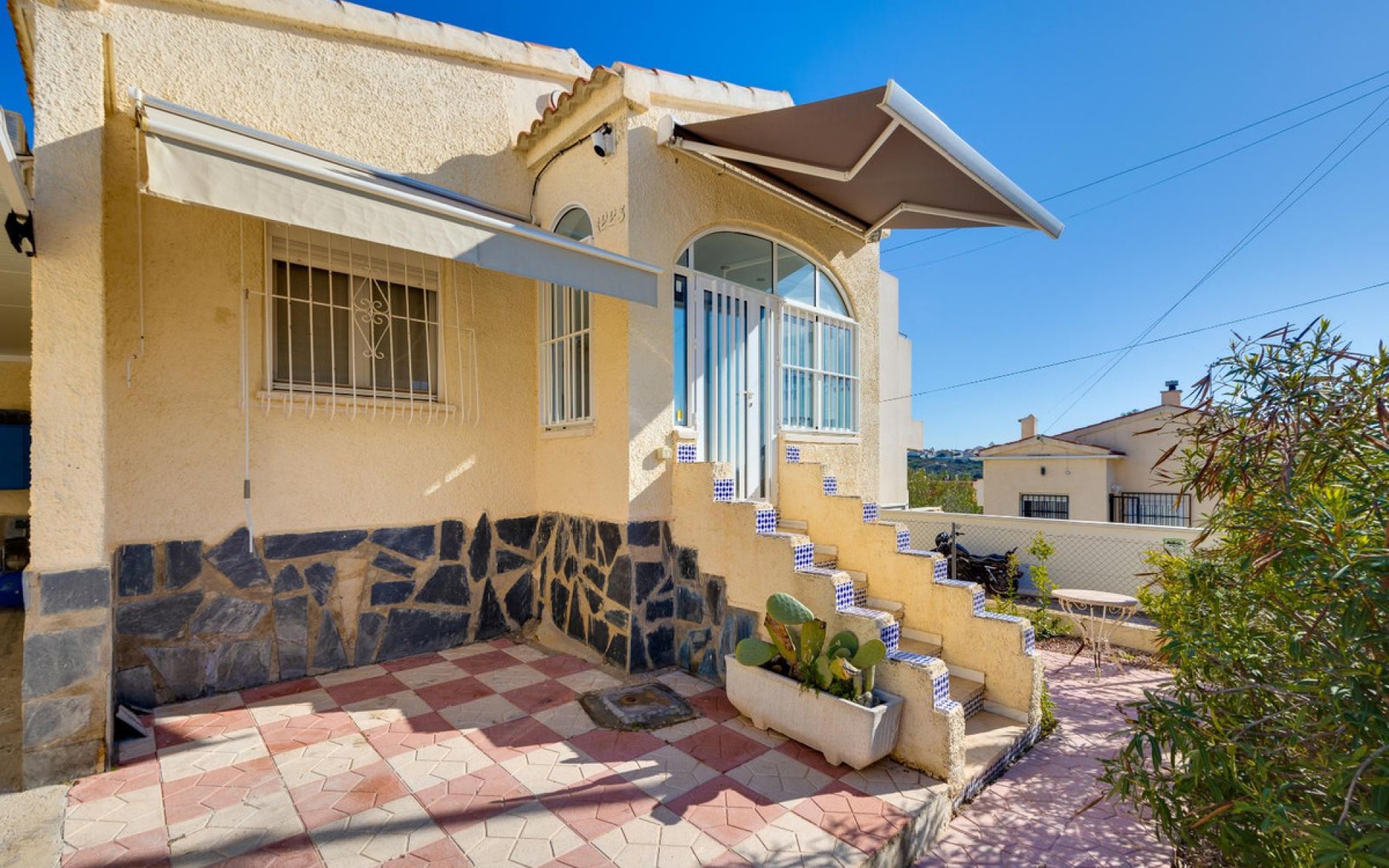  - Villa - 