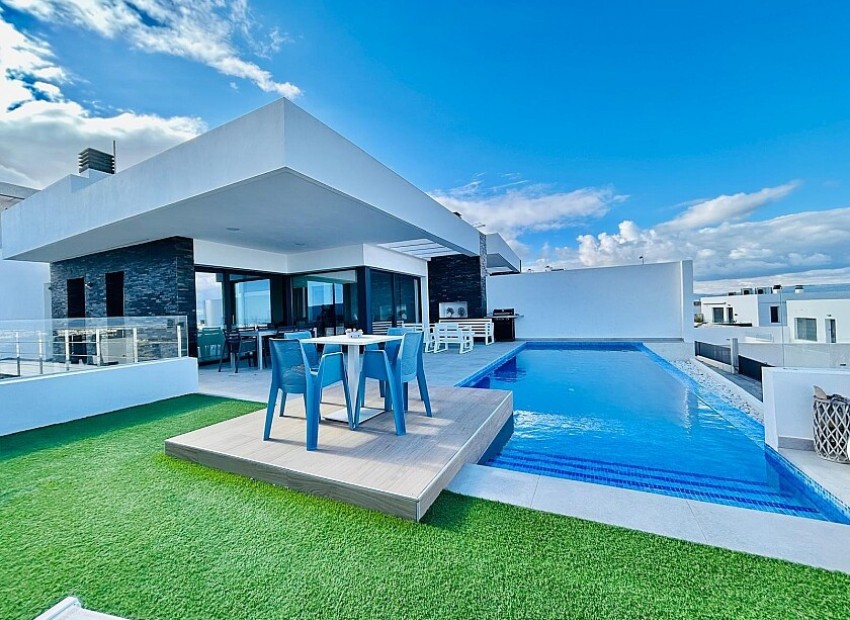  - Villa - 