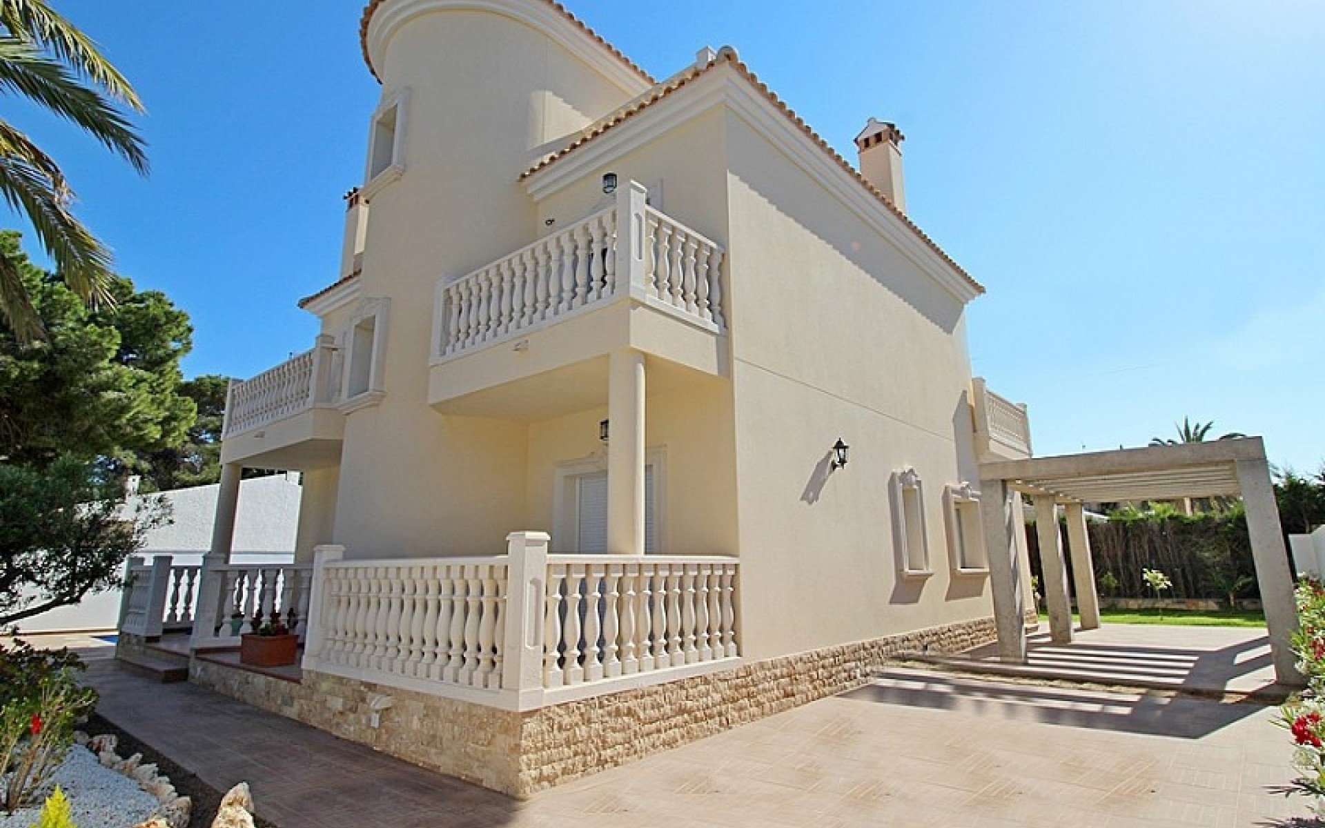  - Villa - 